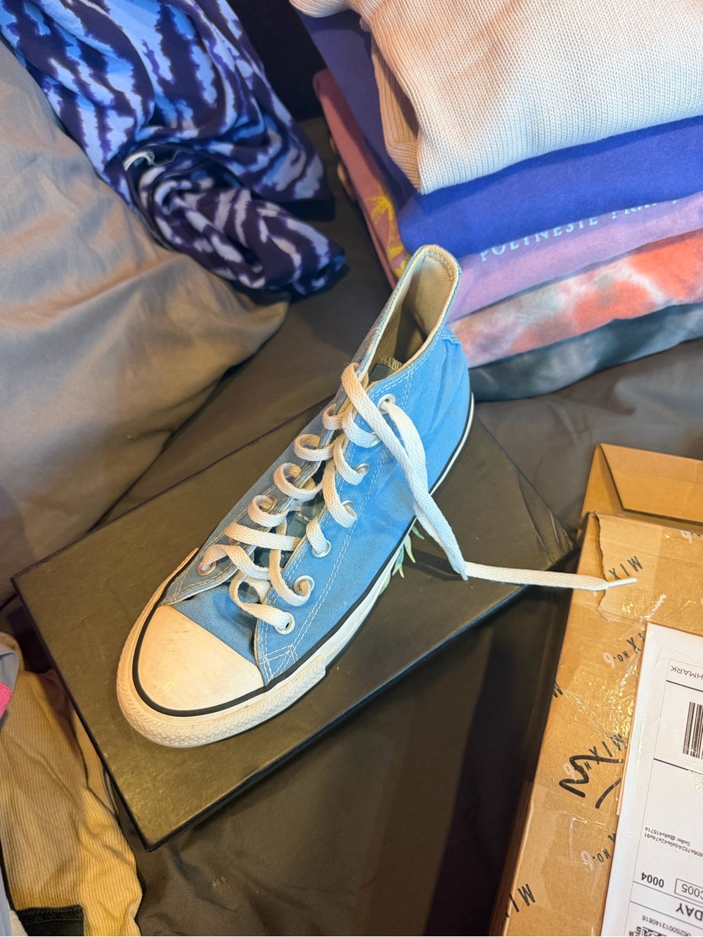 Light Blue High-Top converse Sneaker